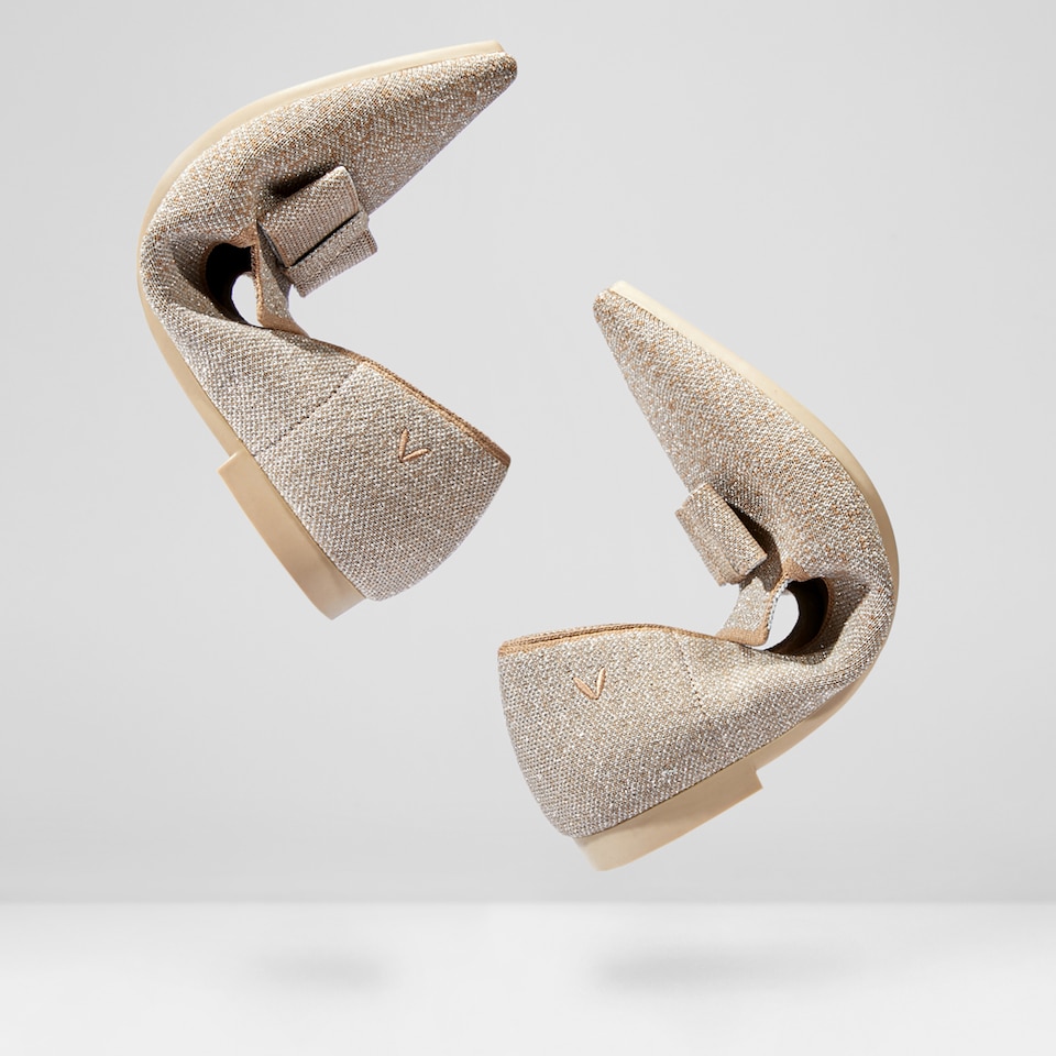 Donna Pointed-Toe Bow Loafers in Light Khaki | Women's Sustainable, Washable and Stylish Shoes | VIVAIA