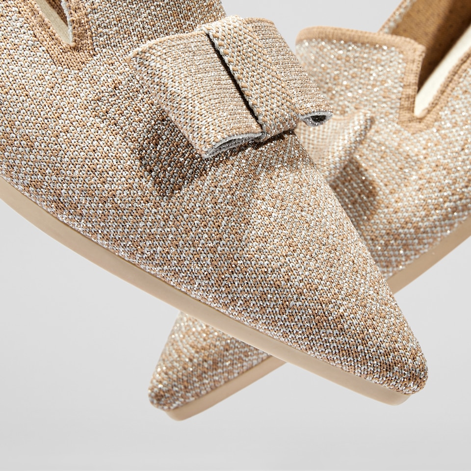 Donna Pointed-Toe Bow Loafers in Light Khaki | Women's Sustainable, Washable and Stylish Shoes | VIVAIA