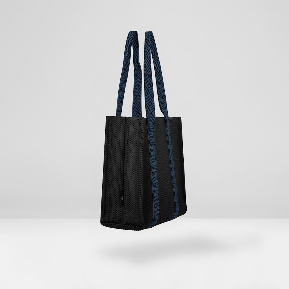 Jemma Tote Bag in Black | Women's Sustainable, Washable and Stylish Knitbags | VIVAIA