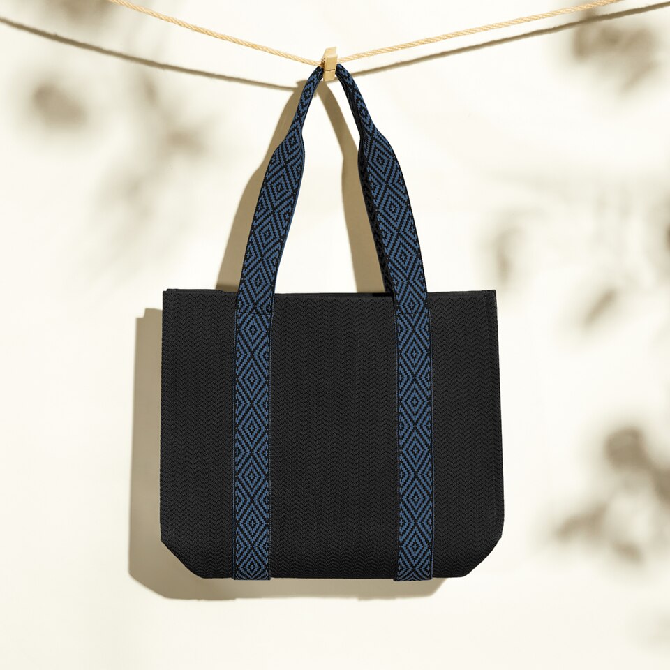 Jemma Tote Bag in Black | Women's Sustainable, Washable and Stylish Knitbags | VIVAIA