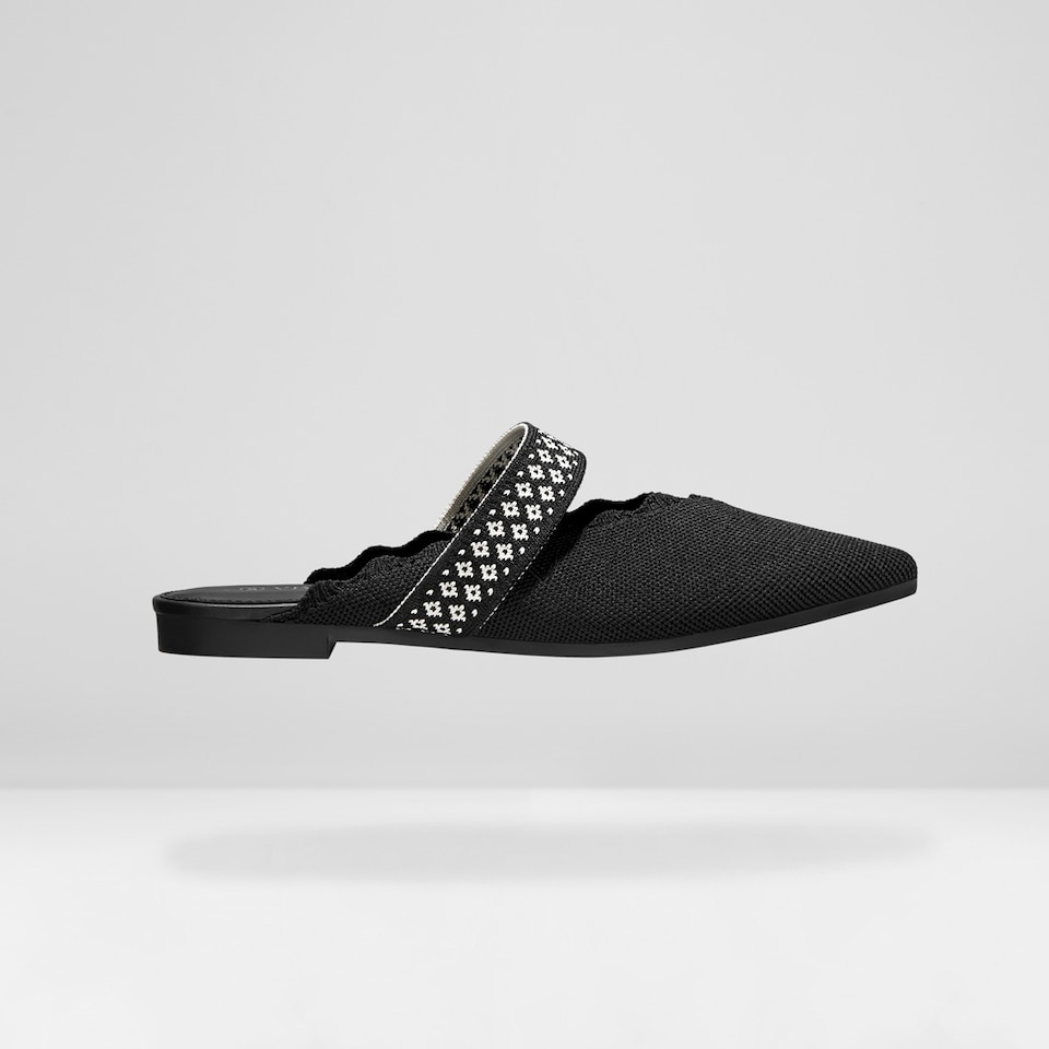Venus Pointed Toe Mules in Solid Black - Women's Sustainable and Stylish Shoes | Vivaia