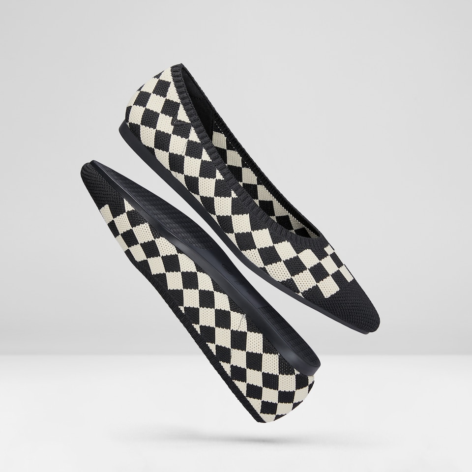 Aria5° Women Pointy Flats in Checker - Sustainable & Washable Shoes | VIVAIA