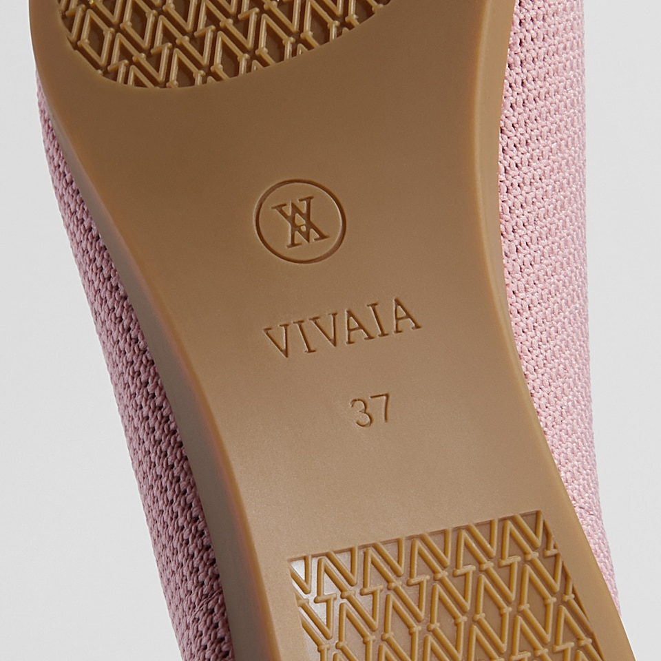 Aria5° Women Pointy Flats in (Pale Blush) - Sustainable & Washable Shoes | VIVAIA