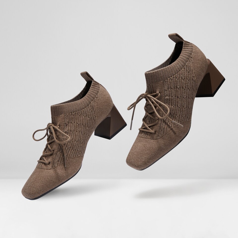 Vera Square-toe Wool Oxford Heels in Dapple Brown | Women's Sustainable and Stylish Shoes | VIVAIA
