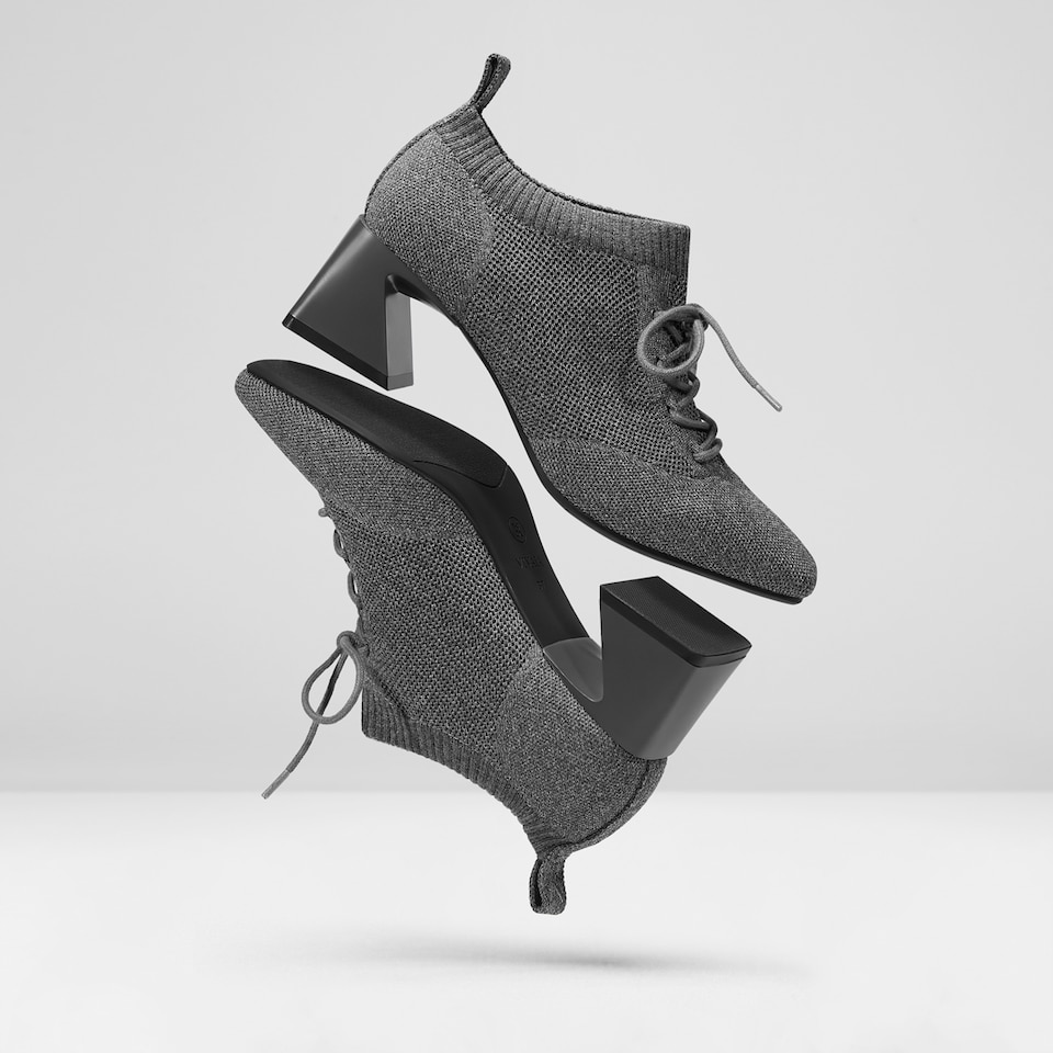 Vera Square-toe Wool Oxford Heels in Rich Grey | Women's Sustainable and Stylish Shoes | VIVAIA
