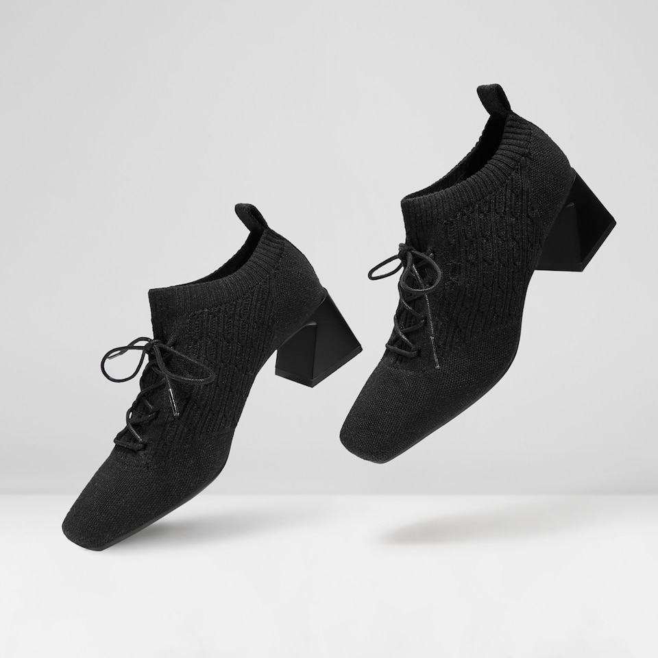 Vera Square-toe Wool Oxford Heels in Dapple Black | Women's Sustainable and Stylish Shoes | VIVAIA