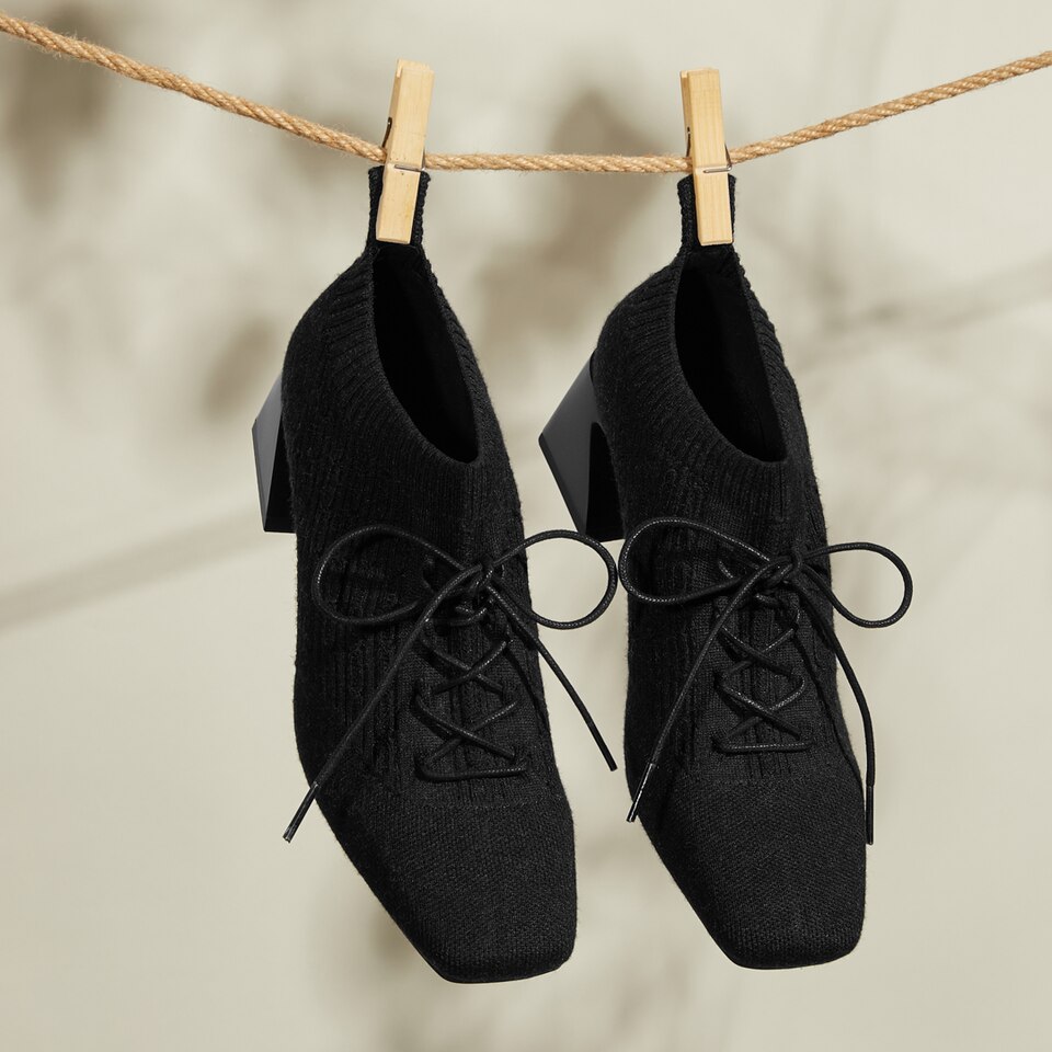 Vera Square-toe Wool Oxford Heels in Dapple Black | Women's Sustainable and Stylish Shoes | VIVAIA