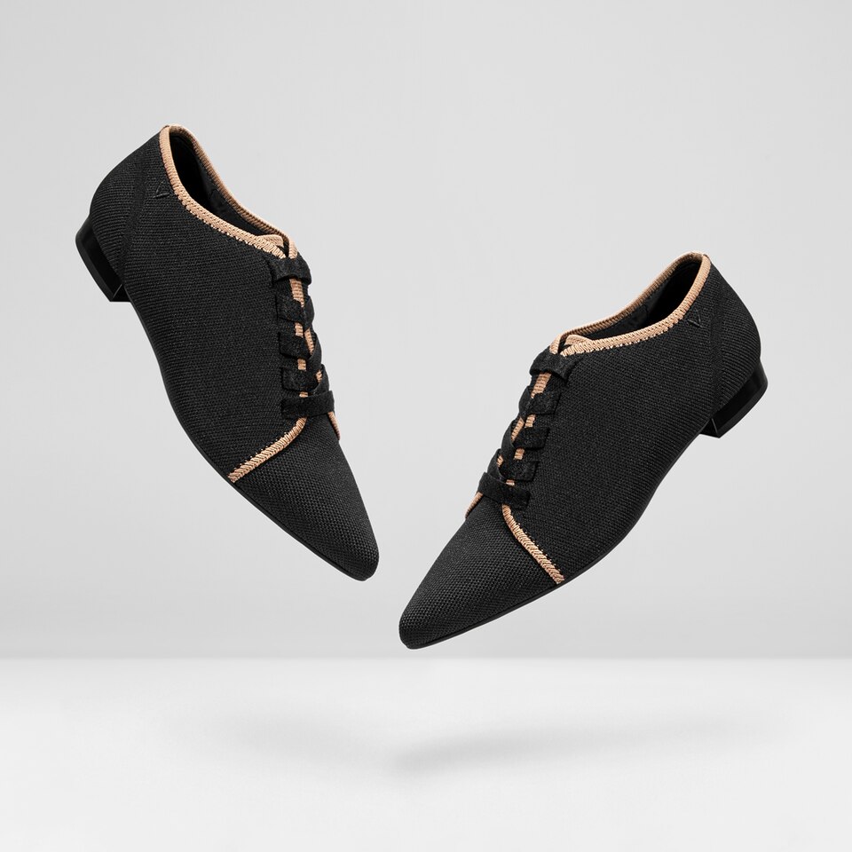Grace Pointy Oxfords in Black | Women's Sustainable and Stylish Shoes | VIVAIA