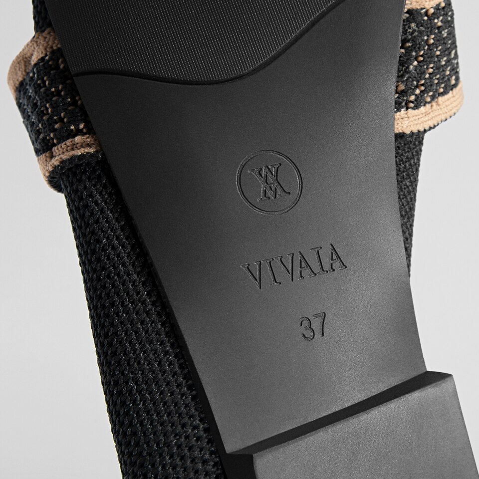 Daphne Pointy Mary Jane Flats in Black | Women's Sustainable, Washable and Stylish Shoes | VIVAIA