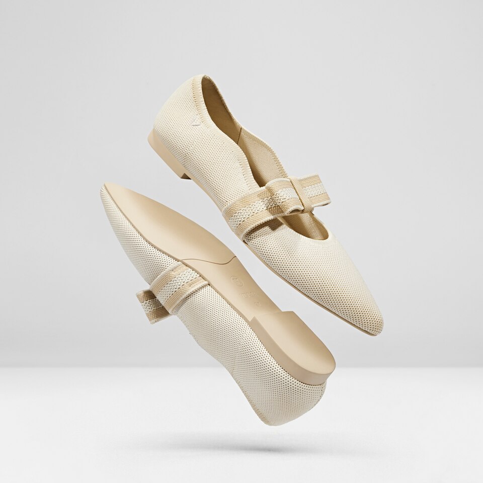 Daphne Pointy Mary Jane Flats in Cream Ivory | Women's Sustainable, Washable and Stylish Shoes | VIVAIA