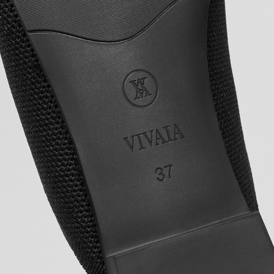 Molly Pointed-Toe Bow Mules in Solid Black - Women's Sustainable and Stylish Shoes | Vivaia