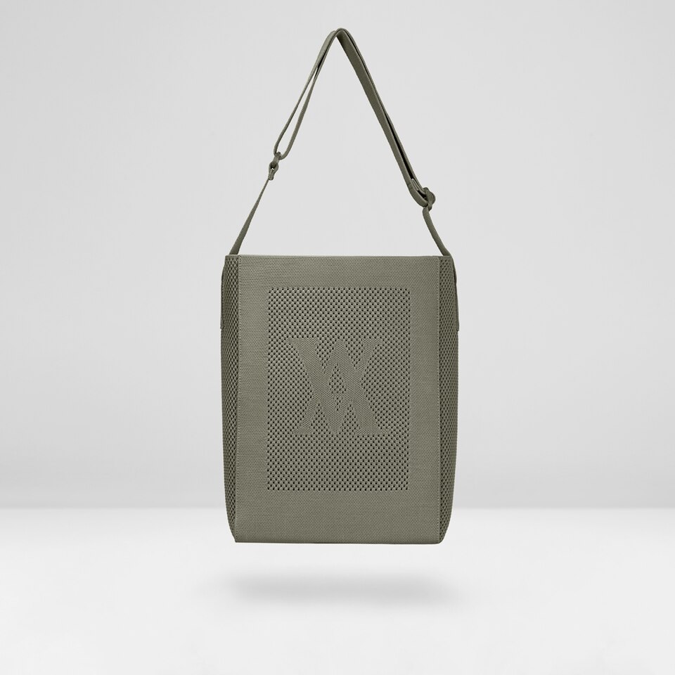 Harper Messenger Bag in Olive Green - Women's Sustainable, Washable and Stylish Knitbags | Vivaia