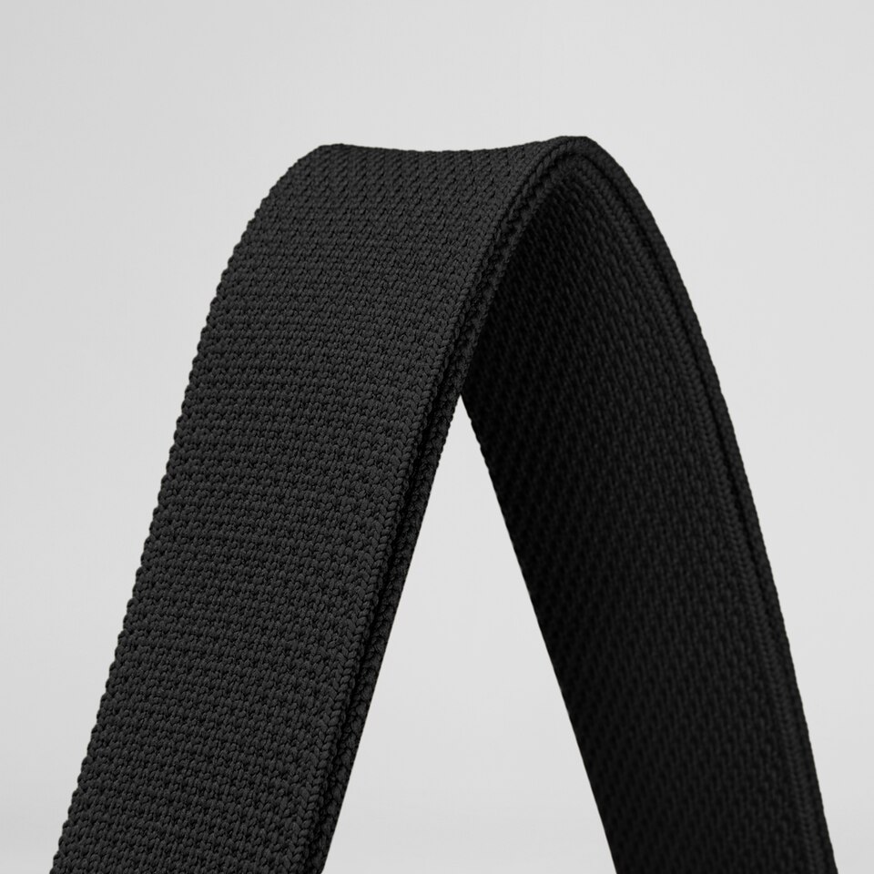 Harper Messenger Bag in Black - Women's Sustainable, Washable and Stylish Knitbags | Vivaia