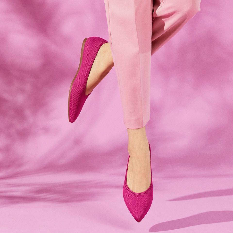 Aria5° Women Pointy Flats in (Rose Red) - Sustainable & Washable Shoes | VIVAIA