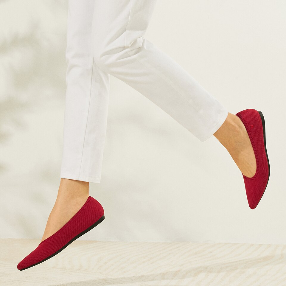 Aria5° Women Pointy Flats in (Ruby Red) - Sustainable & Washable Shoes | VIVAIA