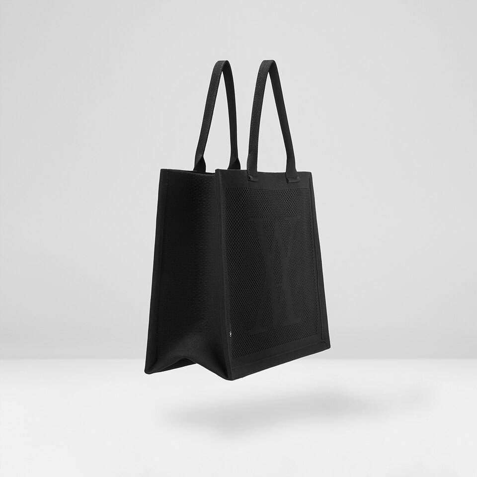 Charly Tote Bag in Black-Women's Sustainable, Washable Knitbags | VIVAIA