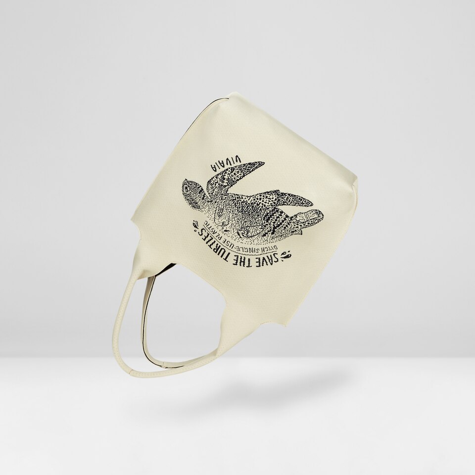 Yoki Tote Bag in Sea Turtle - Women's Sustainable, Washable and Stylish Knitbags | Vivaia