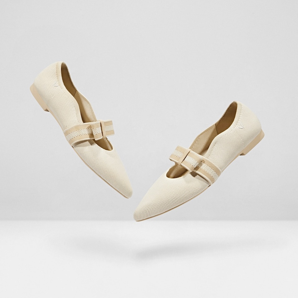 Daphne Pointy Mary Jane Flats in Cream Ivory | Women's Sustainable, Washable and Stylish Shoes | VIVAIA