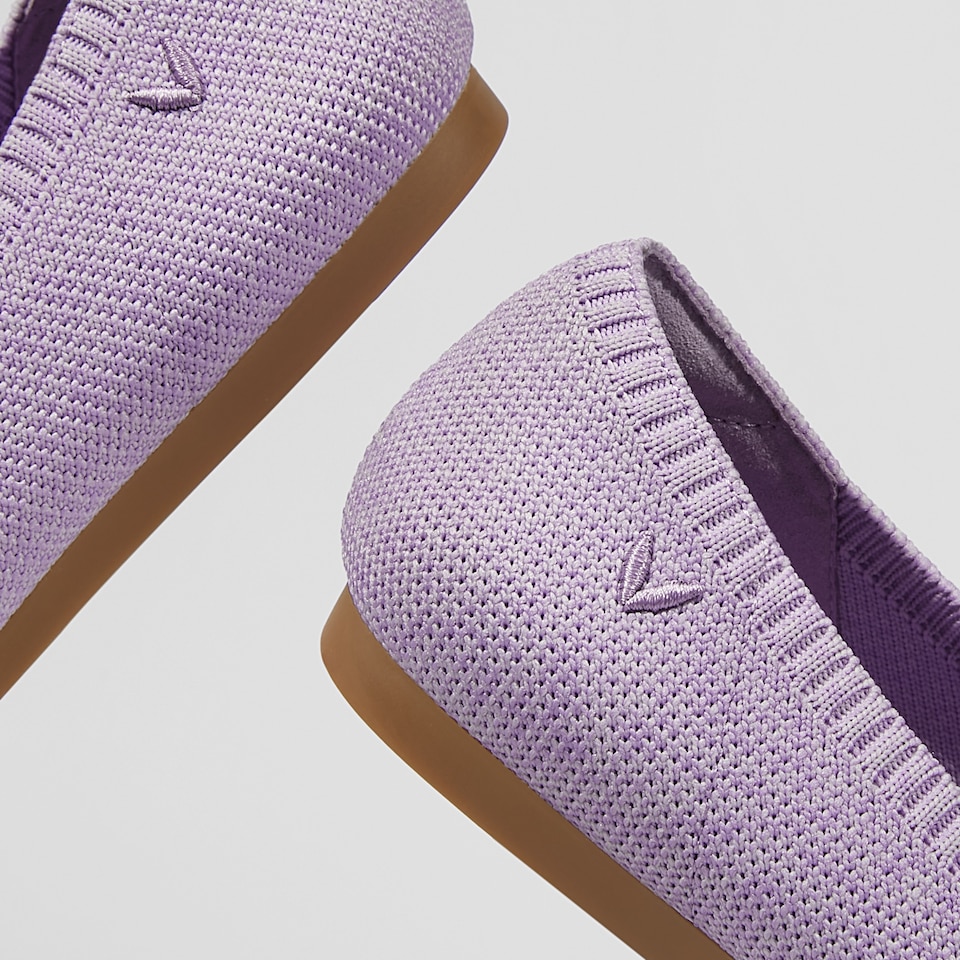 Aria5° Women Pointy Flats in (Lavender) - Sustainable & Washable Shoes | VIVAIA