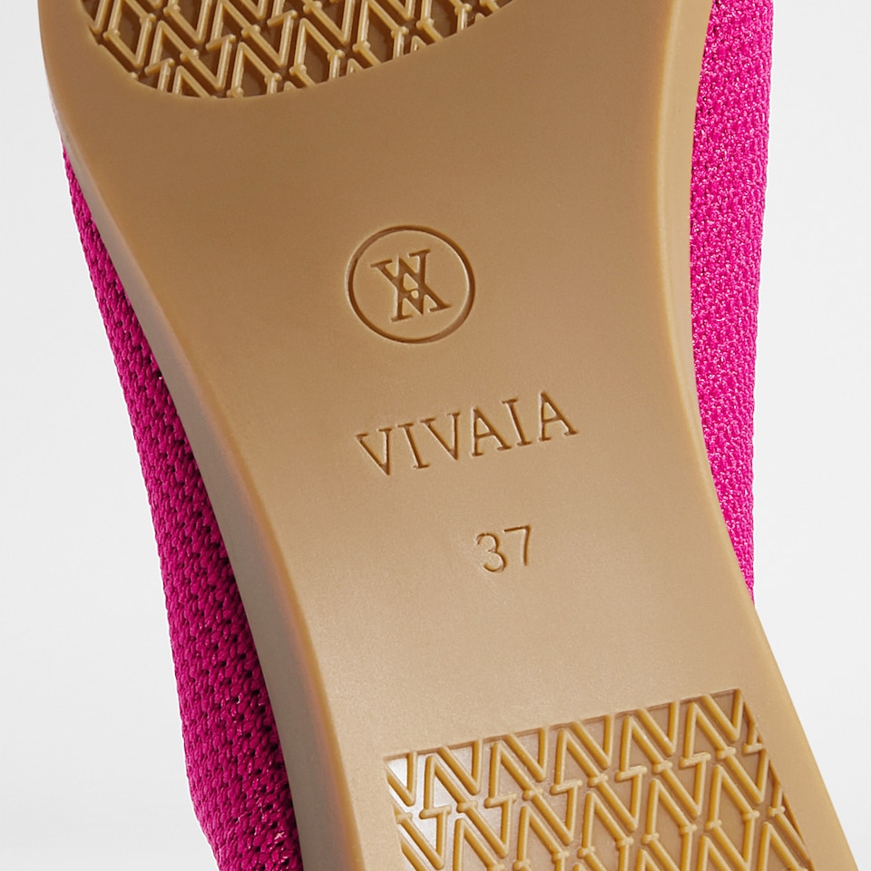 Aria5° Women Pointy Flats in (Rose Red) - Sustainable & Washable Shoes | VIVAIA
