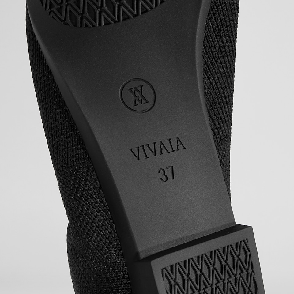 Varun Pointy Flats in Deep Ebony | Women's Sustainable, Washable and Stylish Shoes | VIVAIA