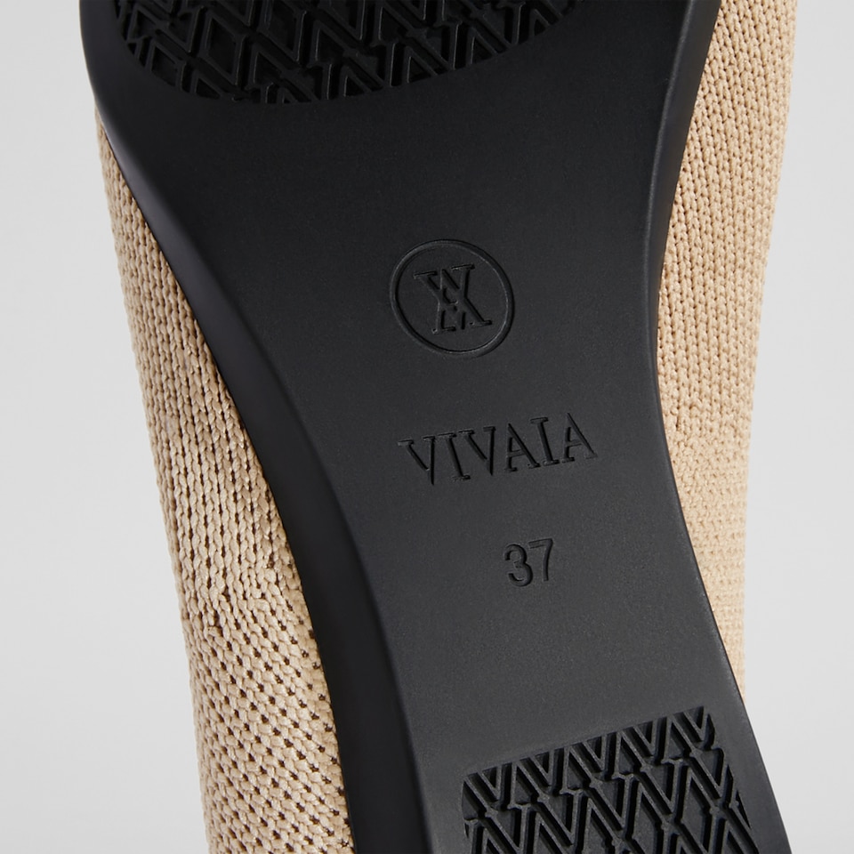 Valencia Pointy Flats in Wheat Natural | Women's Sustainable, Washable and Stylish Shoes | VIVAIA