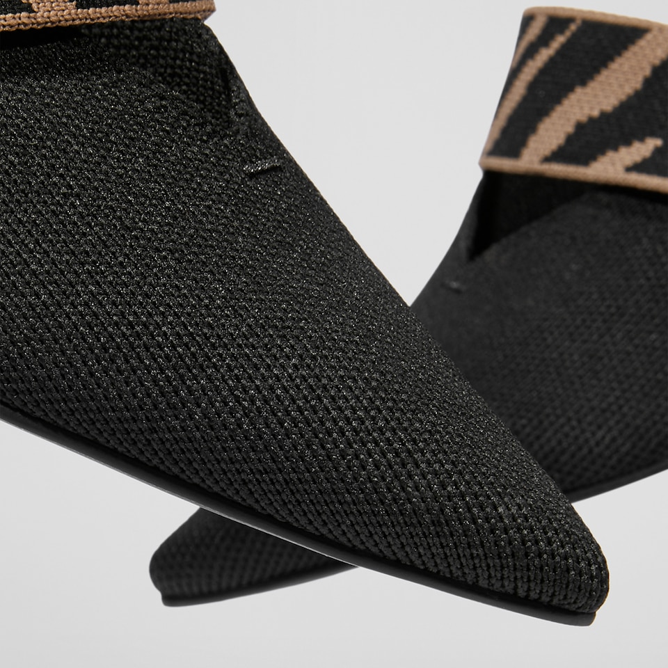 Jolie Pointed-toe Heels in Deep Ebony | Women's Sustainable and Stylish Black Shoes | VIVAIA