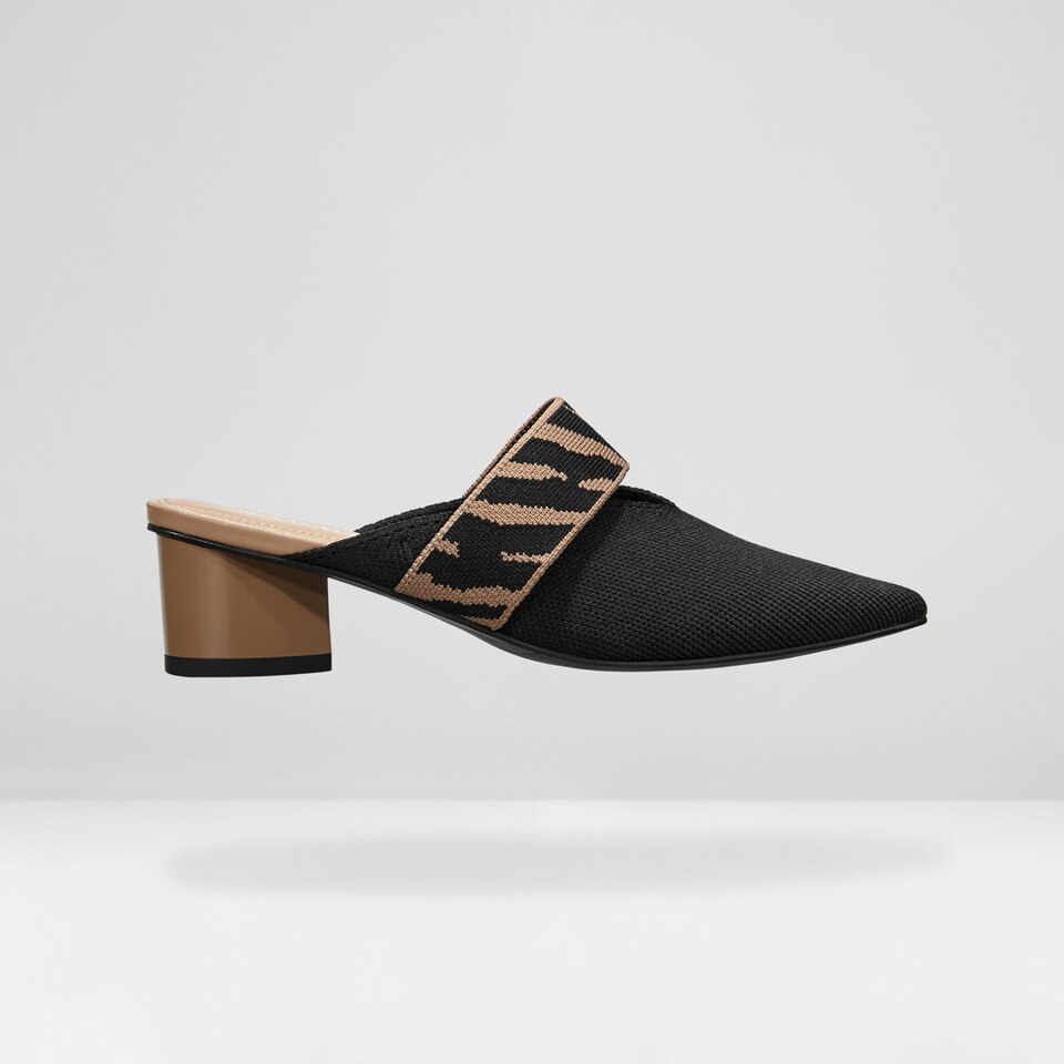 Jolie Pointed-toe Heels in Deep Ebony | Women's Sustainable and Stylish Black Shoes | VIVAIA