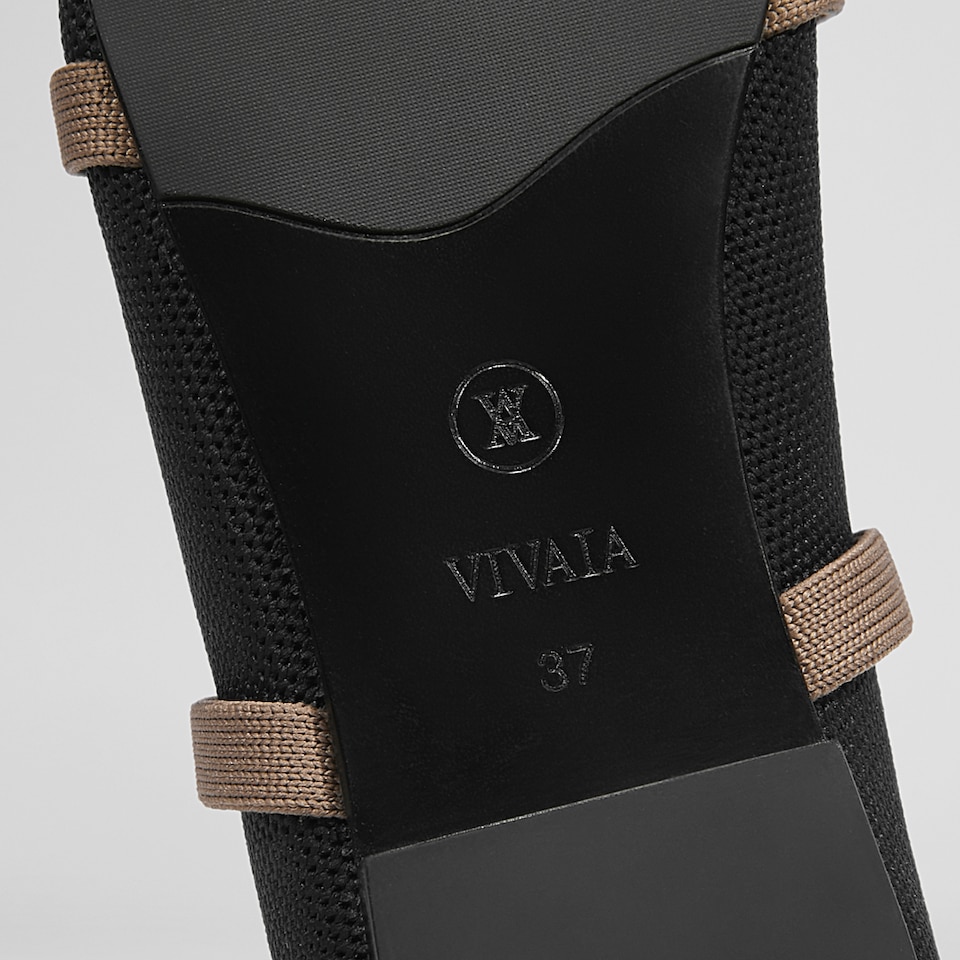 Elle Pointy Sandals in Deep Ebony | Women's Sustainable and Stylish Black Shoes | VIVAIA
