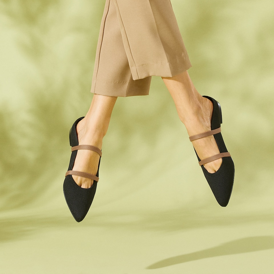Elle Pointy Sandals in Deep Ebony | Women's Sustainable and Stylish Black Shoes | VIVAIA