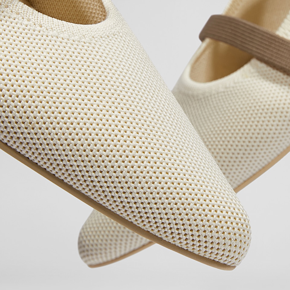 Elle Pointy Sandals in Mint Green | Women's Sustainable and Stylish Shoes | VIVAIA