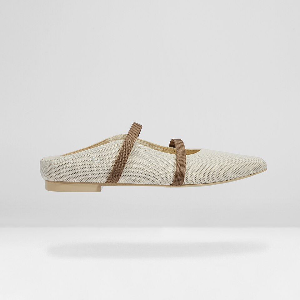 Elle Pointy Sandals in Mint Green | Women's Sustainable and Stylish Shoes | VIVAIA
