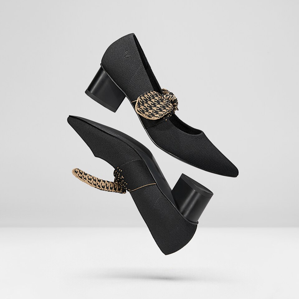 Aurora Pointy Heels in Black | Women's Sustainable and Stylish Shoes | VIVAIA