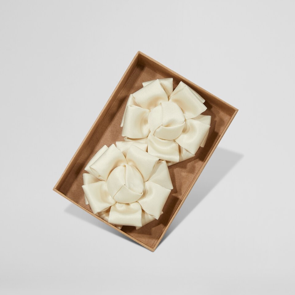 Clara Removable Bows Cream Ivory - Adorn Your VIVAIA Shoes