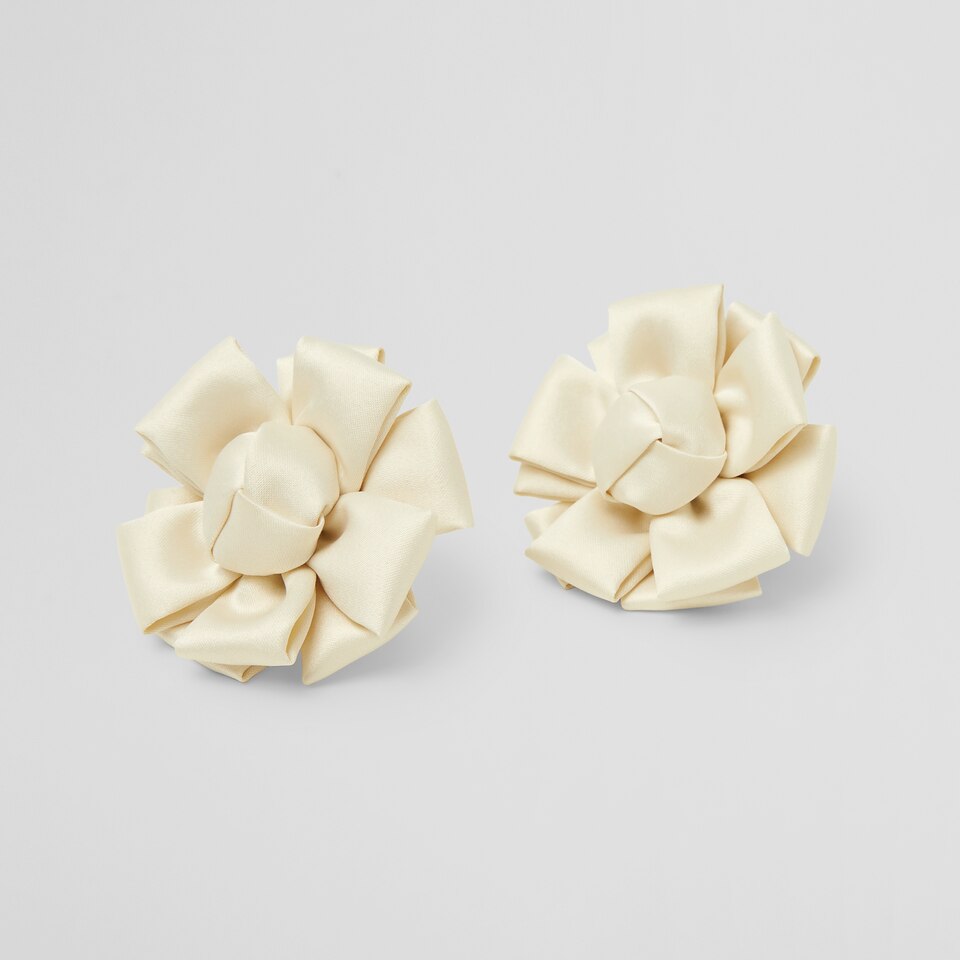 Clara Removable Bows Cream Ivory - Adorn Your VIVAIA Shoes