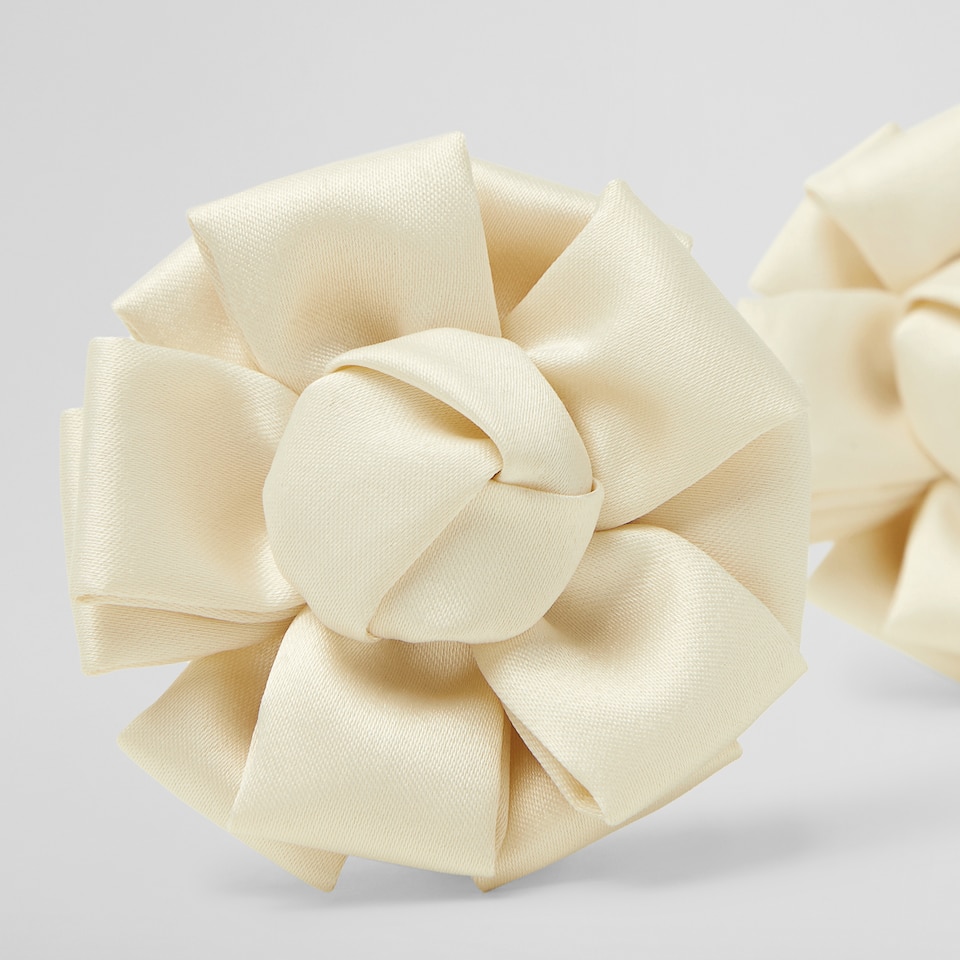 Clara Removable Bows Cream Ivory - Adorn Your VIVAIA Shoes