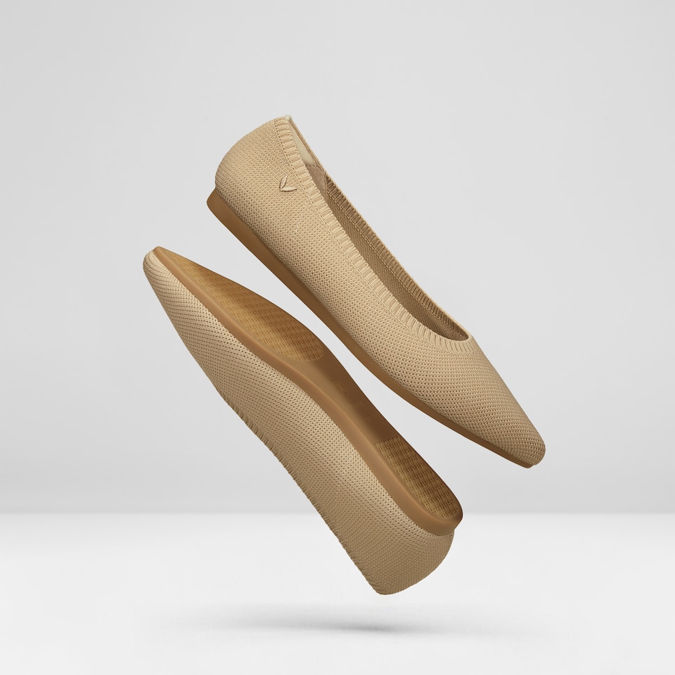 Aria5° Women Pointy Flats in Nude Peach - Sustainable & Washable Shoes | VIVAIA