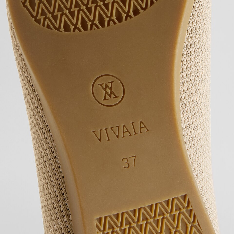 Aria5° Nude Women Pointy Flats in Almond - Sustainable & Washable Shoes | VIVAIA