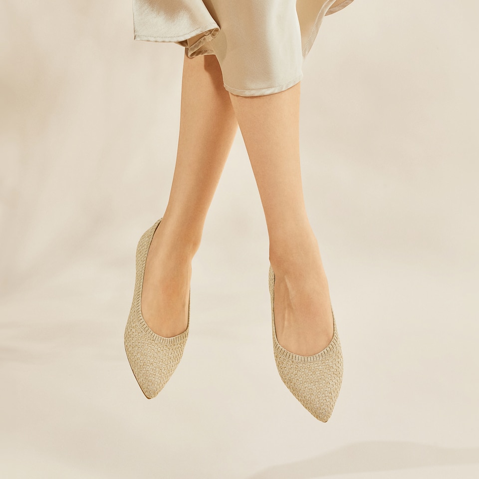 Aria5° Women Pointy Flats in Sand Woven - Sustainable & Washable Shoes | VIVAIA