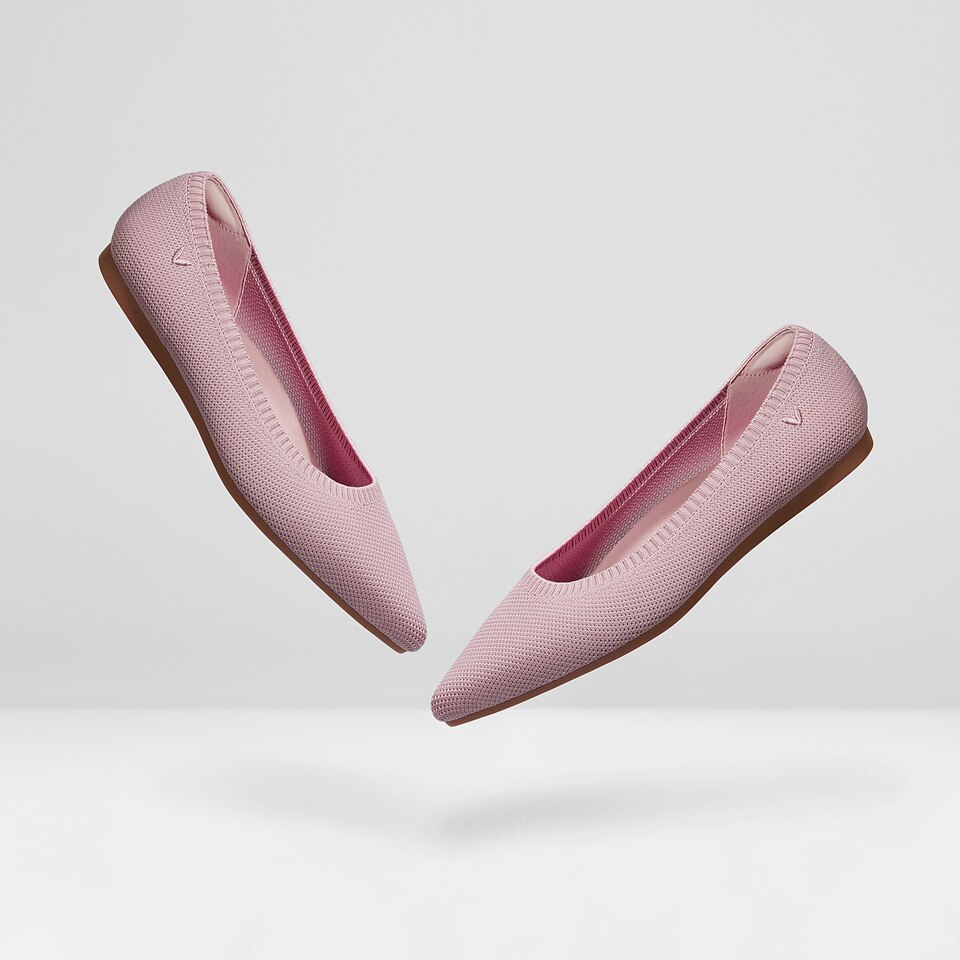 Aria5° Women Pointy Flats in (Pale Blush) - Sustainable & Washable Shoes | VIVAIA