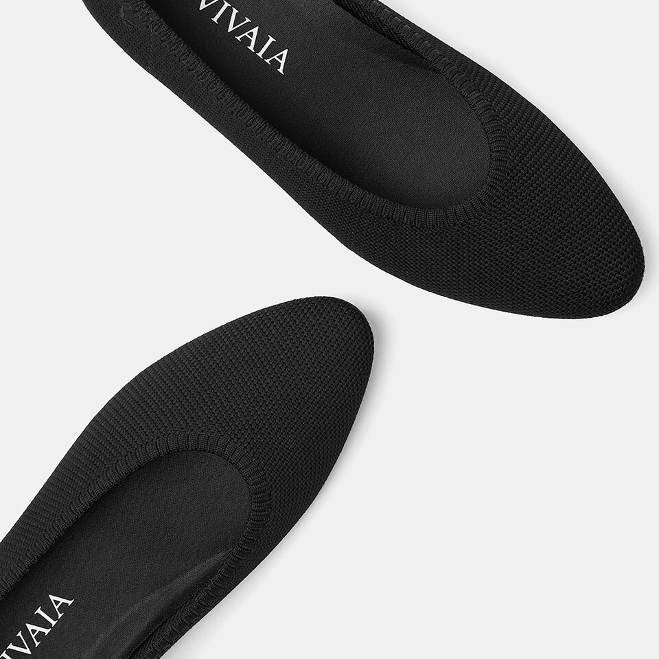 Tamia Roundtoe Flats in BlackSustainable & Washable Shoes VIVAIA